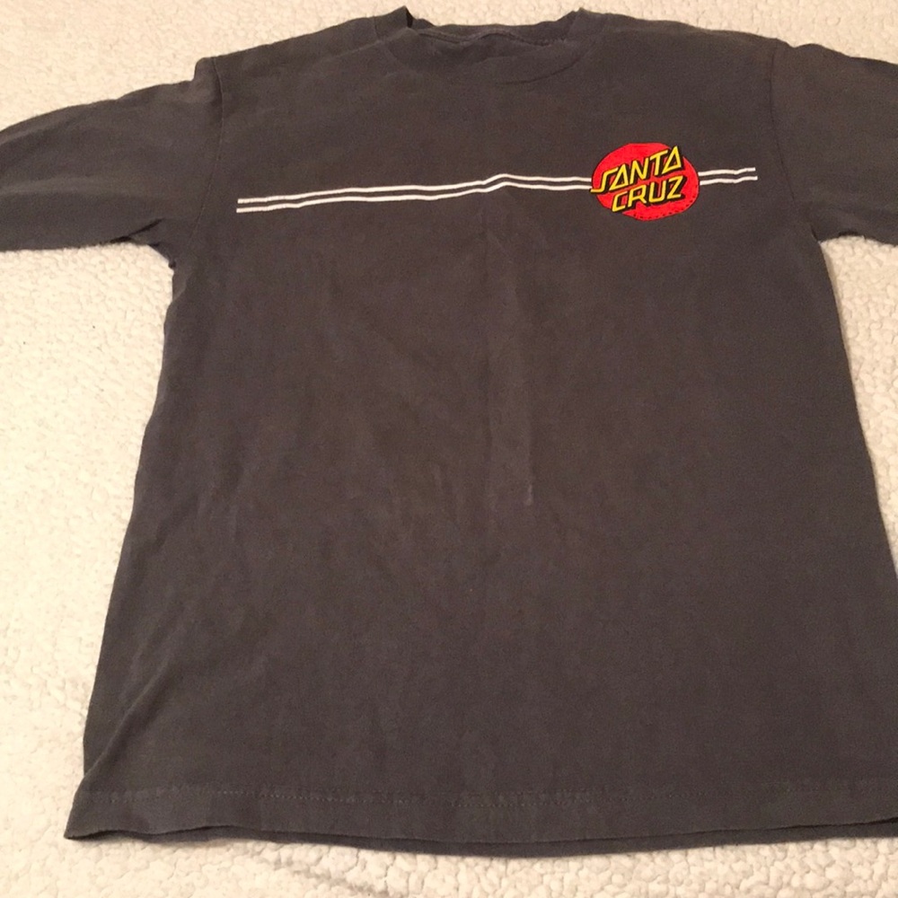 Long sleeve Santa Cruz crew neck.